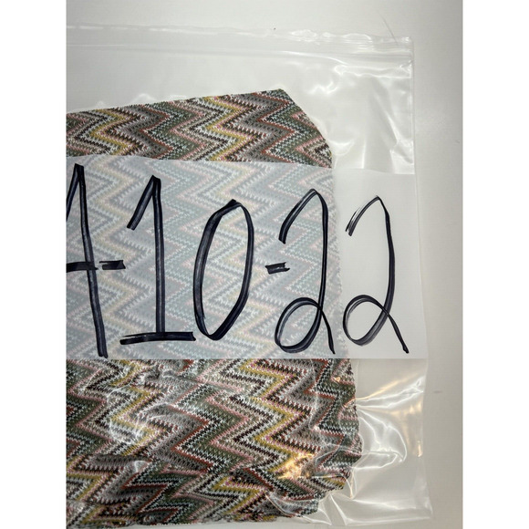 Almost Famous Shirt Womens Size Large Chevron V-Neck Short Sleeve - Picture 11 of 11